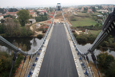 http://www.loire.fr/upload/docs/image/jpeg/2007_10_23_tablier_revetu_de_son_enrobe.jpg