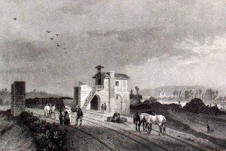Chemin de fer vers le pont des magains