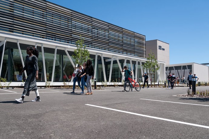 Dernière phase de travaux avant livraison finale du collège Jules Ferry à Roanne