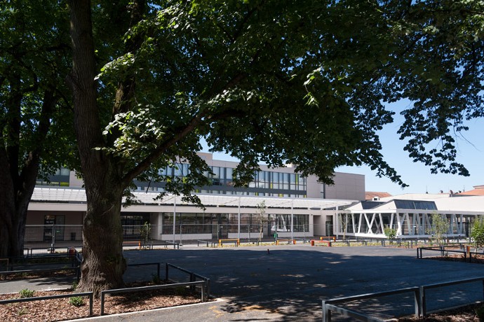 Dernière phase de travaux avant livraison finale du collège Jules Ferry à Roanne