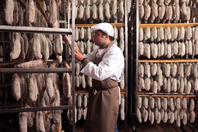 La Maison Duculty, à La Terrasse-sur-Dorlay, produit des charcuteries haut de gamme.