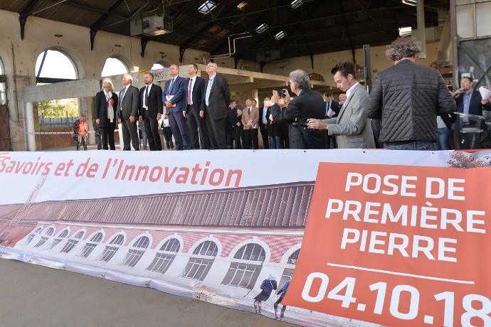 Pose de la première pierre du Centre des savoirs pour l'innovation, le 4 octobre 2018