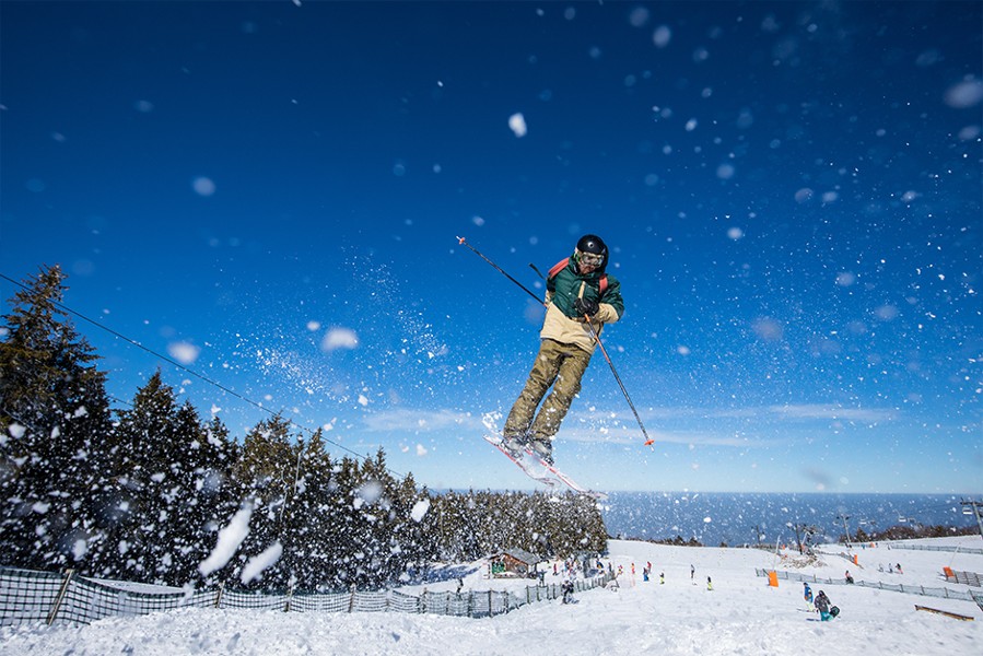 FRISSONS. Grâce au travail des agents du Département, six permanents et une trentaine de saisonniers, les skieurs peuvent s’amuser en toute sécurité.