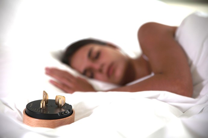 La petite boîte à sommeil contient 200 combinaisons et 7 thèmes, avec 8 séances de méditation par thème. Vous pouvez aussi choisir la voix qui vous guidera vers le sommeil.