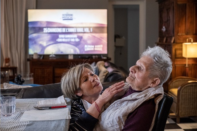 Aider les seniors, une vocation pour Josette, très à l’aise dans son activité d’accueillante familiale « C’est dans les tripes. Ça me ressemble et je continuerai autant que possible. »