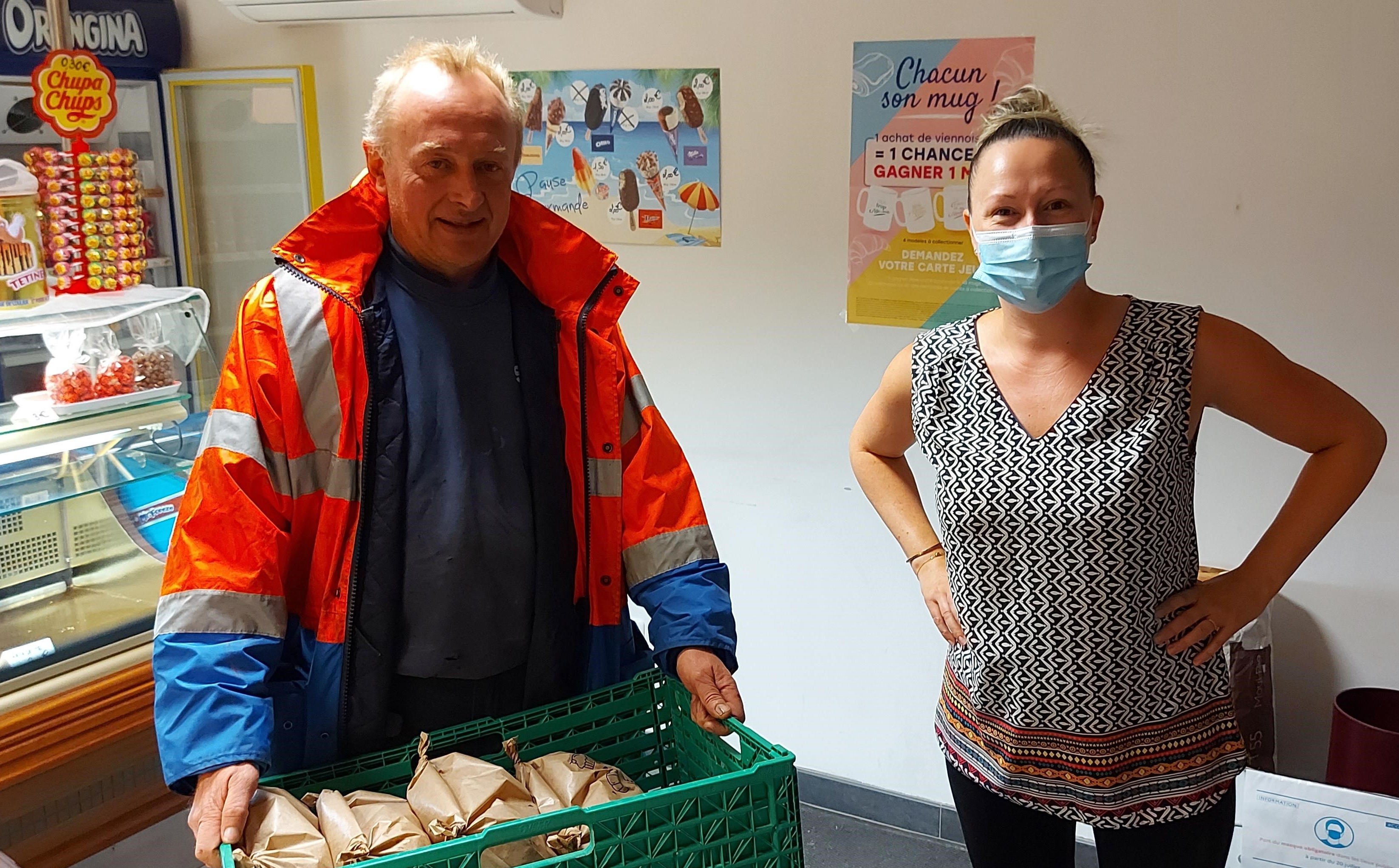 GESTE ADMIRABLE - 100 viennoiseries offertes aux pompiers ligériens