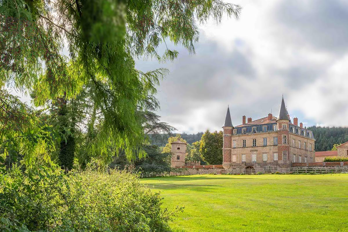 v terredevelo-chateau