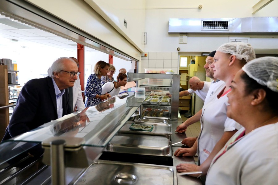 80 repas sont produits chaque jour au collège de Saint-Just-en-Chevalet.
