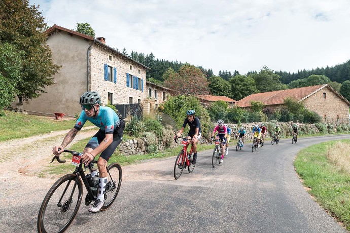 Les coureurs ont découvert les belles routes de la Loire.