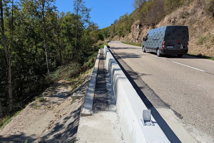 Talus sur la RD 503 à l'automne 2025.