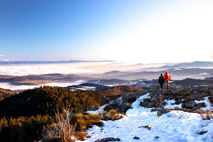 Les crêts du Pilat appartiennent aux sites d’exception et éléments du patrimoine national, au même titre que le Mont Saint Michel ou encore Vallon Pont d’Arc. L’arrêté ministériel reconnaît au site ses « qualité de belvédère exceptionnel, de silhouette emblématique et de succession de paysages très pittoresques ».