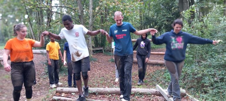 Accompagnement lors d'un module cohésion pour l'ADAPEI chez Spart Xtrem à Cordelle - ©Spart Xtrem